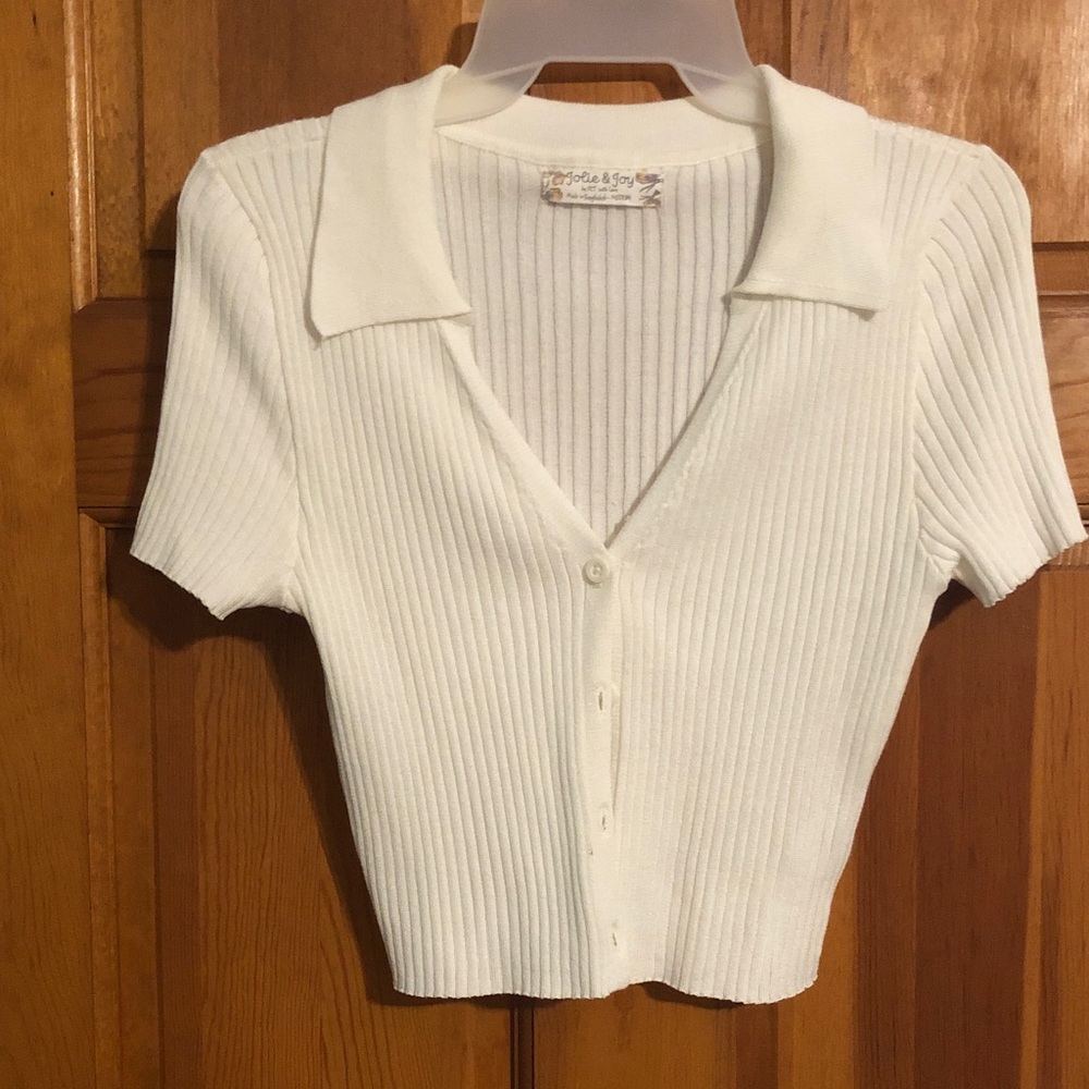 Ribbed White Short-Sleeve Button Front Top